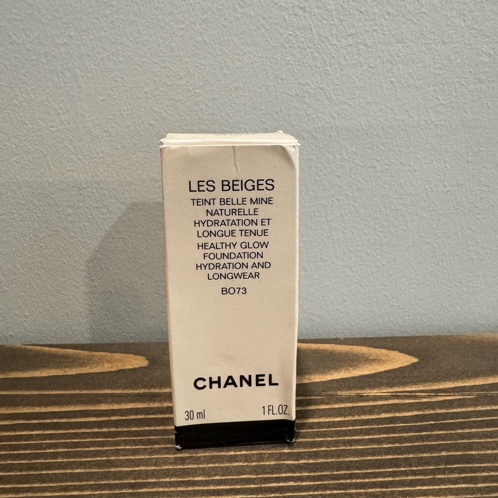 CHANEL Les Beiges Foundation in Cream
